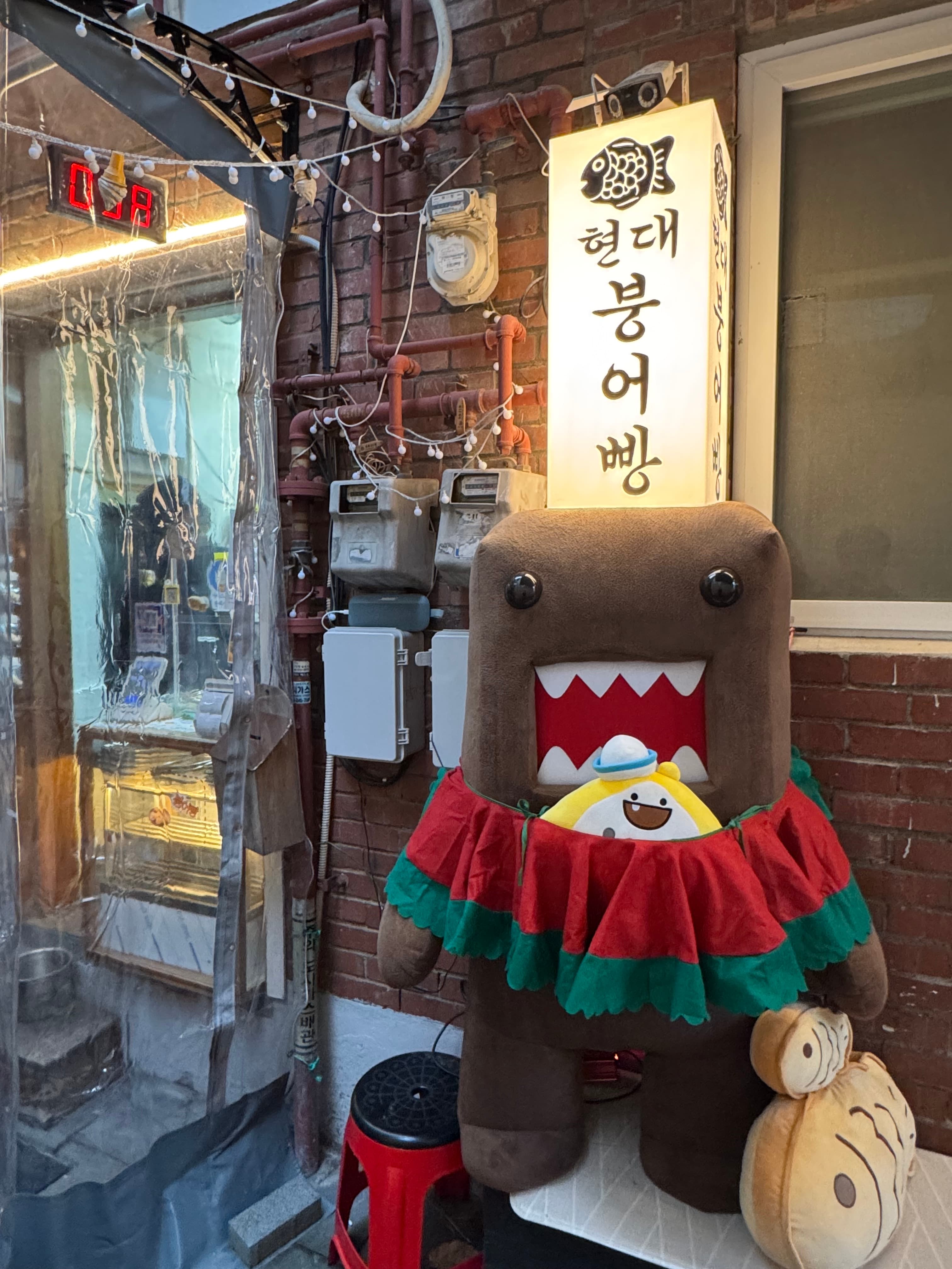 디저트 배는 따로 있으니까! 빵순이들 눈 돌아가는 빵지순례