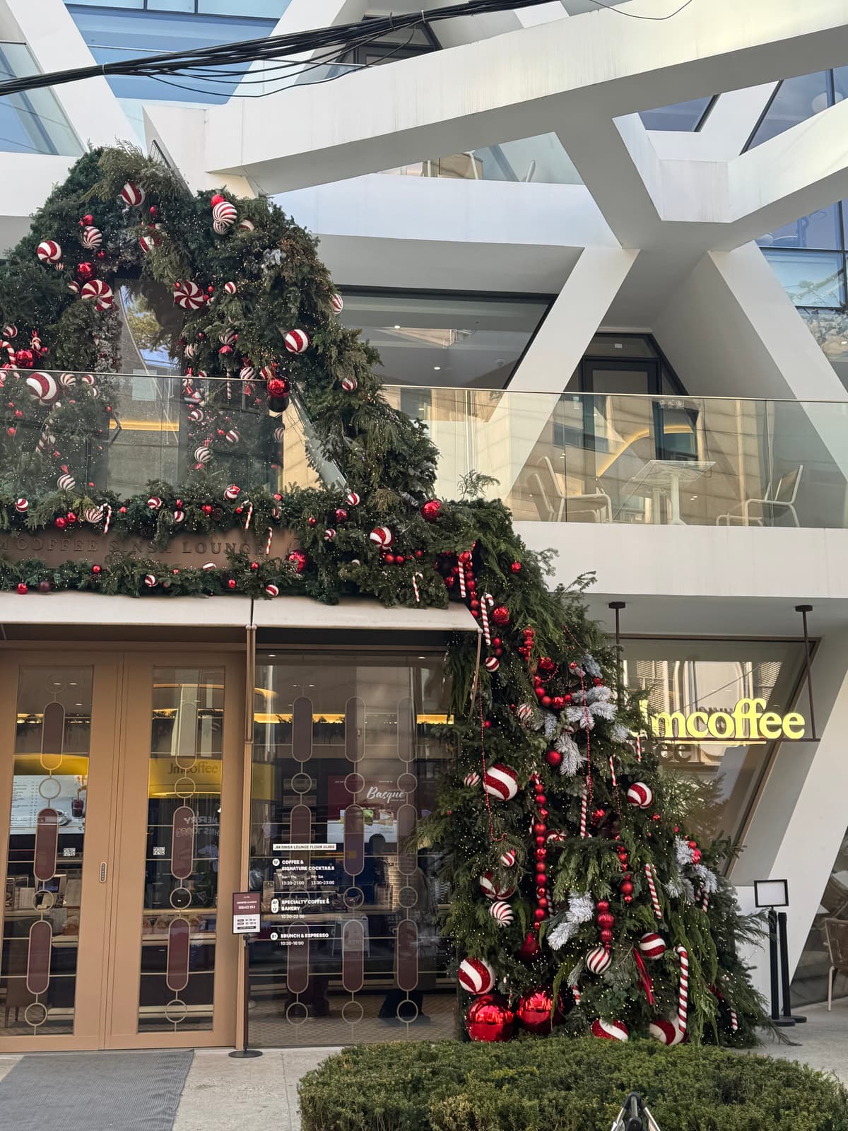 압도적 스케일로 시작해 시티뷰로 끝나는 신사동 0티어